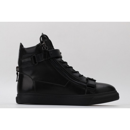 Christian Louboutin Sneakeres Black Leather