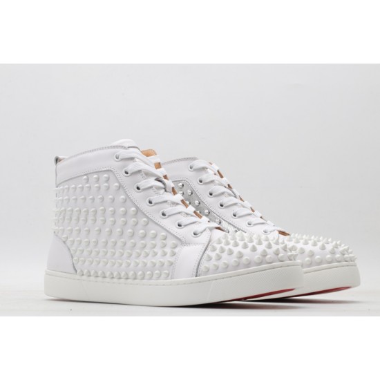 Christian Louboutin Sneakeres White Studded