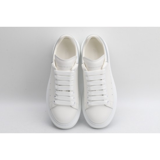 Alexander McQueen Oversized Sneaker White Silver Cedar