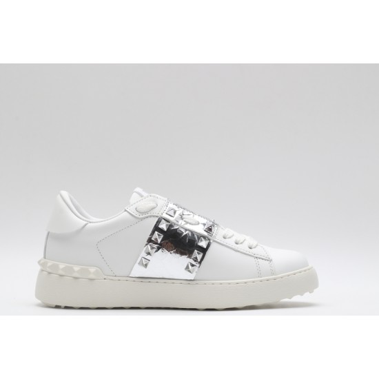 Valentino Garavani Low-Top Paneled Buffed Calfskin Sneaker White Silver