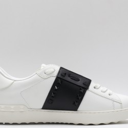 Valentino Garavani Low-Top Paneled Buffed Calfskin Sneaker White Black