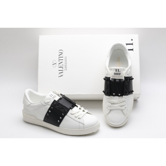 Valentino Garavani Low-Top Paneled Buffed Calfskin Sneaker White Black