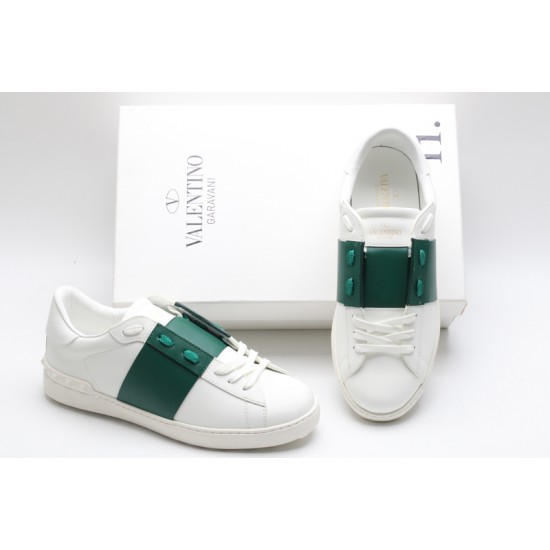 Valentino Garavani Low-Top Paneled Buffed Calfskin Sneaker White Green