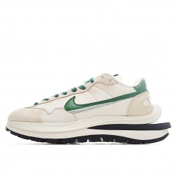 Nike sacai x VaporWaffle Beige Green DD1875-102