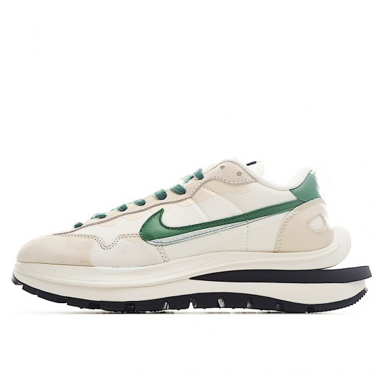 Nike sacai x VaporWaffle Beige Green DD1875-102