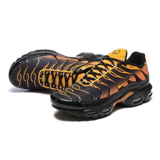 Nike Air Max Plus 'Black University Gold Viotech'