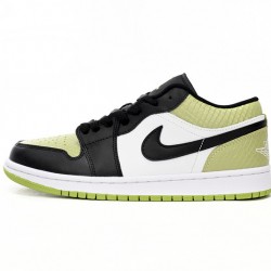 AIR JORDAN 1 LOW SE 'VIVID GREEN SNAKESKIN' DX4446-301