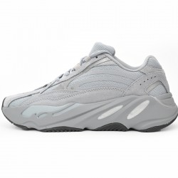 ADIDAS YEEZY BOOST 700 V2 'HOSPITAL BLUE' FV8424